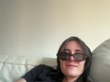 Naomi_____