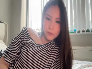 luvvivii Stripchat (2026-06-07 17:20)