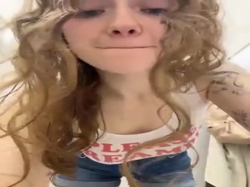 RussianWoman Stripchat (2026-06-12 03:20)
